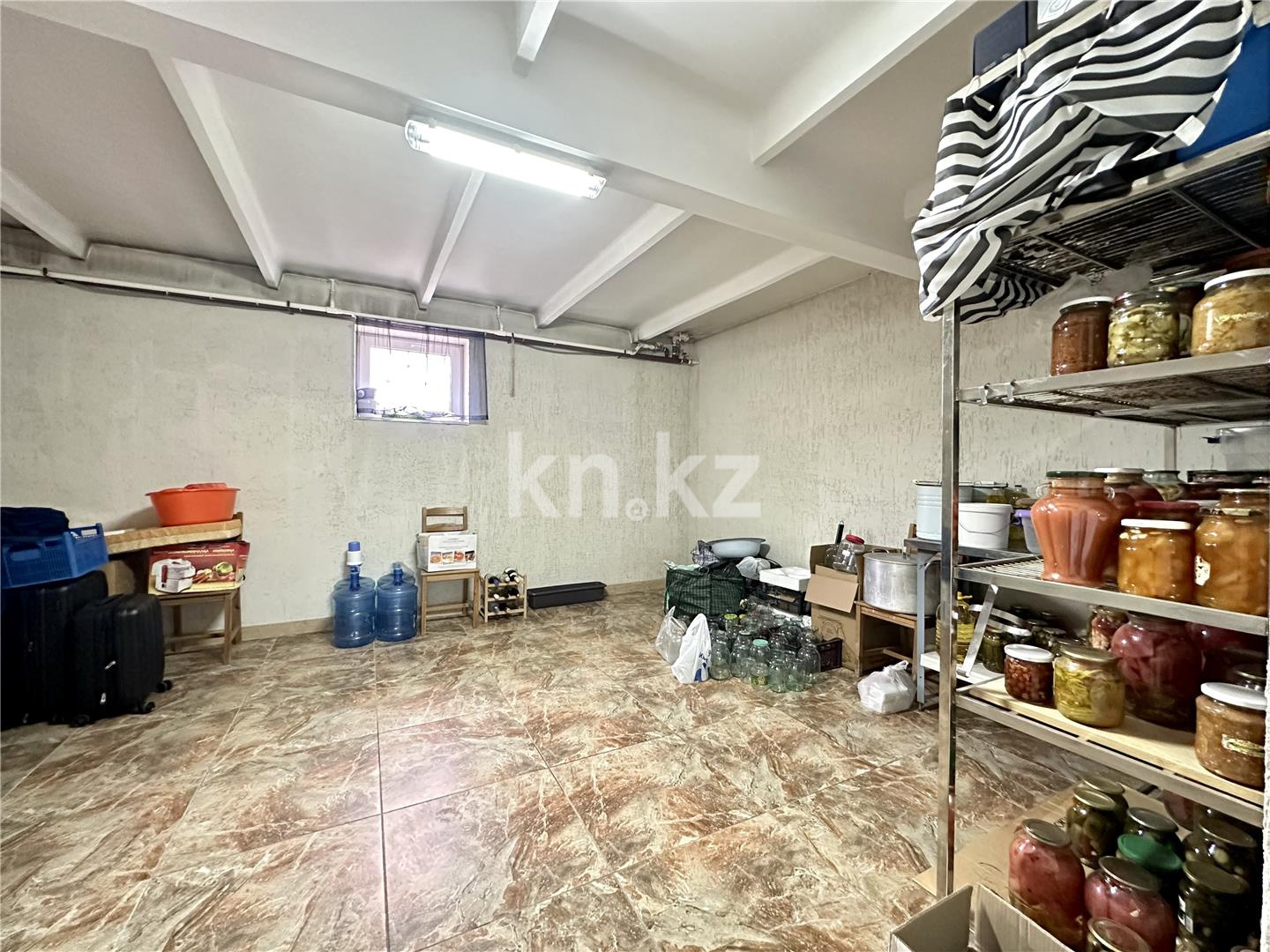 Продажа 6-комнатного дома, 400.7 м², ул. Жанибекова в Караганде - фото 35