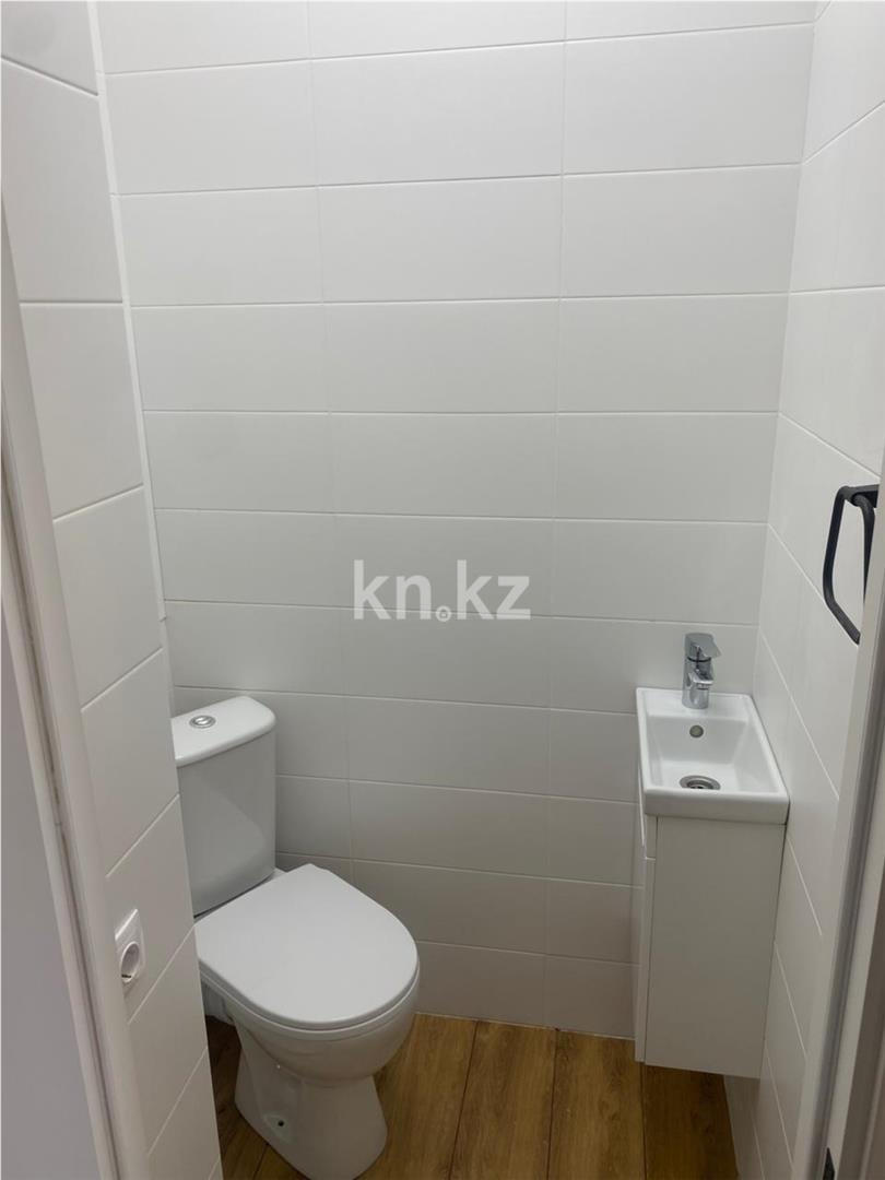 Продажа 2-комнатной квартиры, 42 м², ул. Муканова в Караганде - фото 9