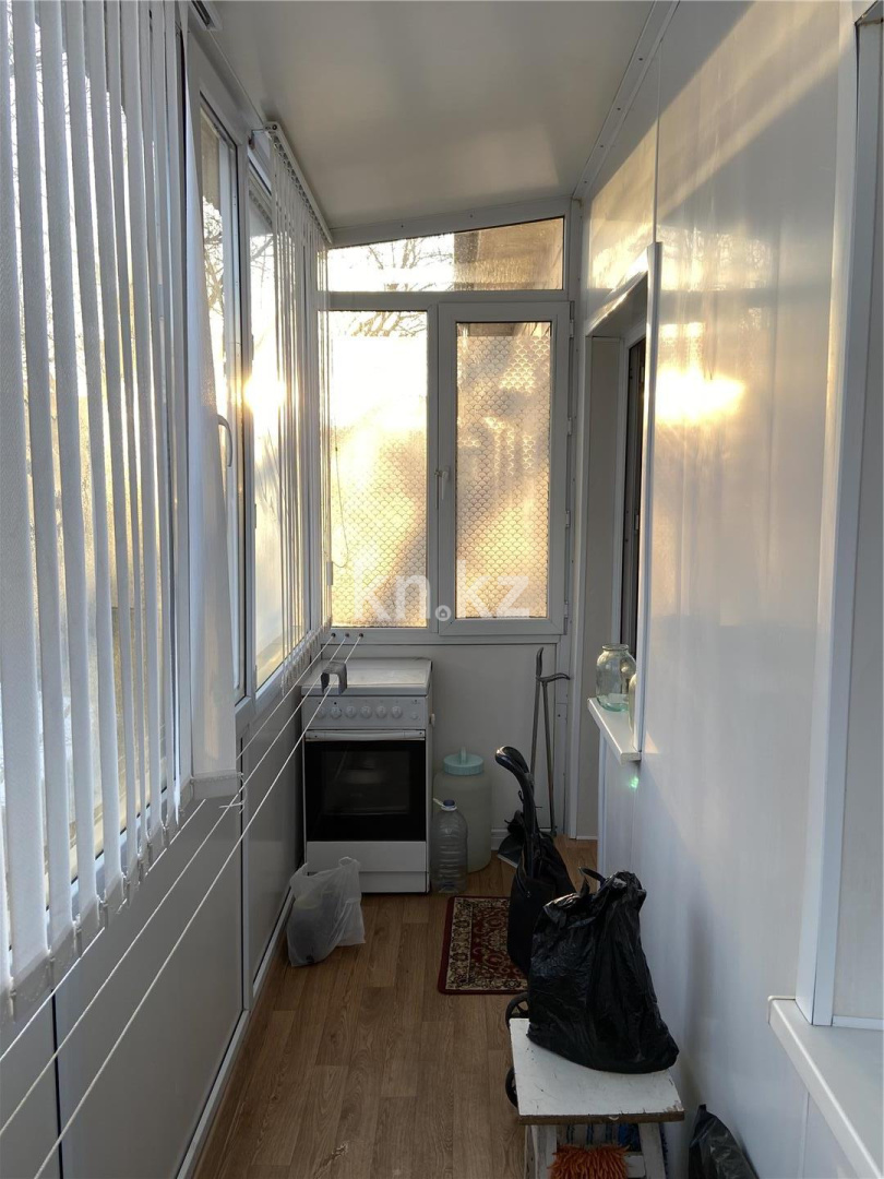 Продажа 1-комнатной квартиры, 33 м², пр. Бухар-жырау в Караганде - фото 12