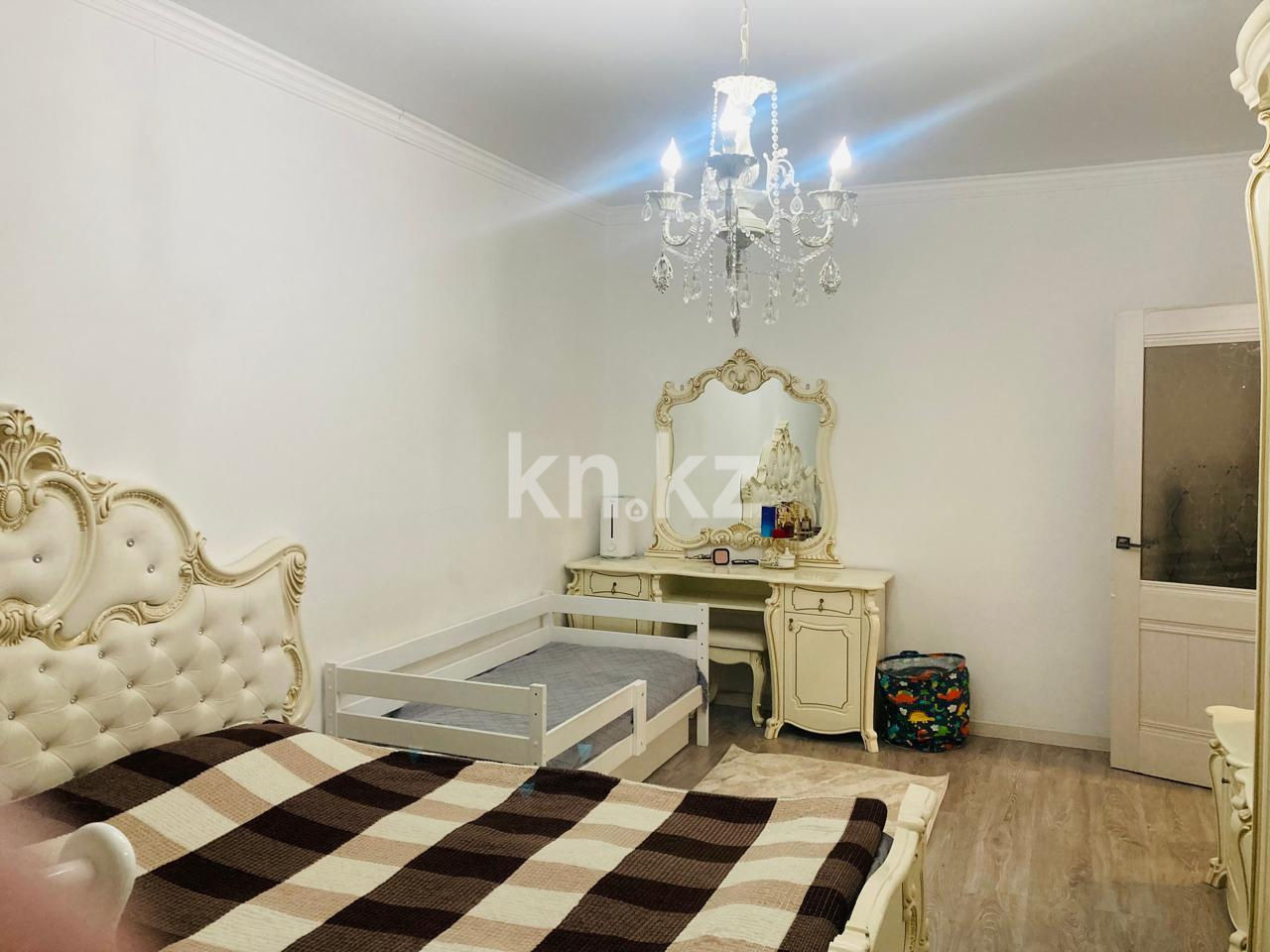 Продажа 2-комнатной квартиры, 62 м², ул. Муканова в Караганде - фото 4