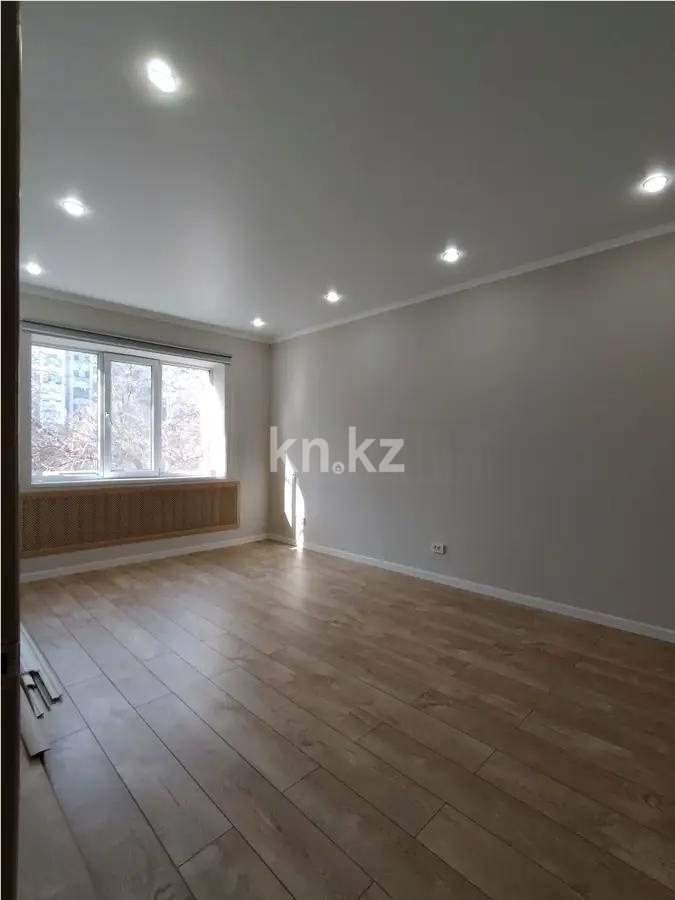 Продажа 1-комнатной квартиры, 41.8 м², мкр-н Аксай-4, дом  41 в Алматы