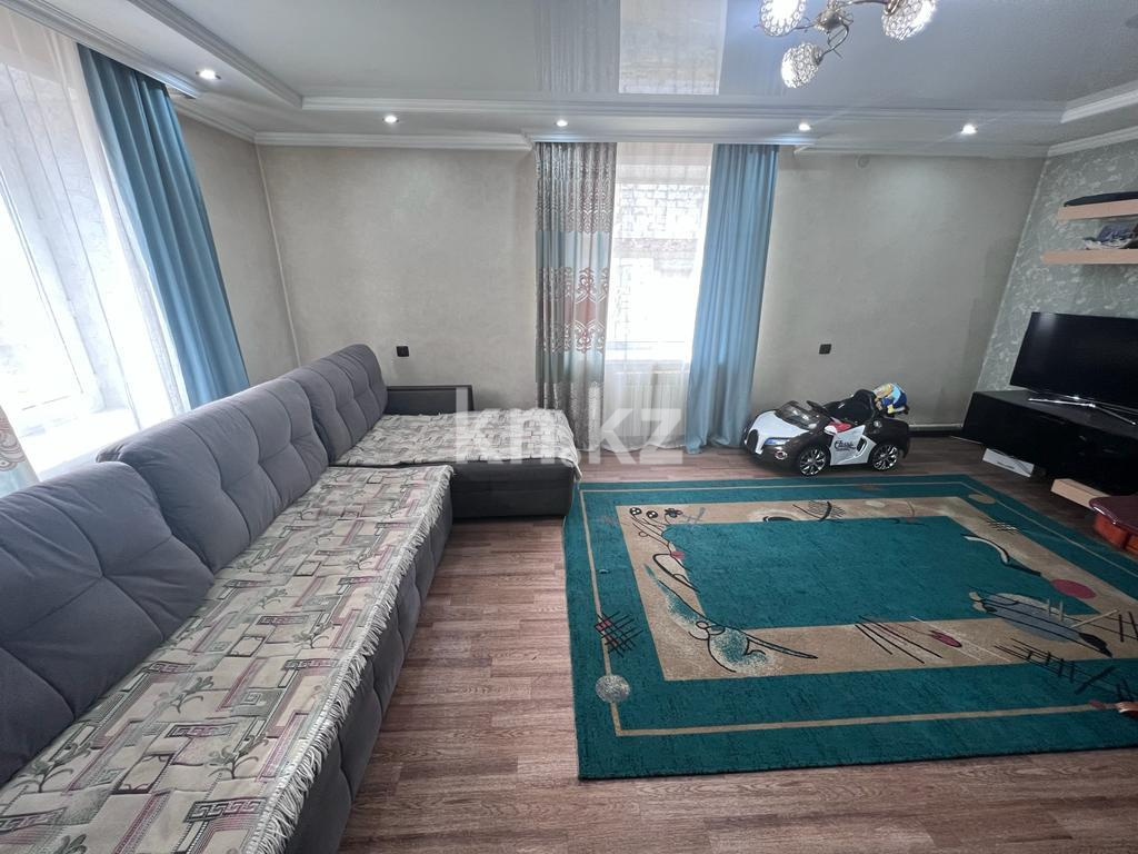 Продажа 4-комнатного дома, 208 м², ул. Карибжанова в Караганде