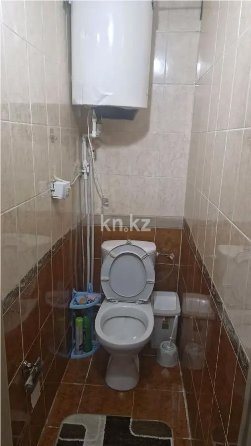 Продажа 4-комнатной квартиры, 64 м², 21 мкр., дом  11 в Караганде - фото 7