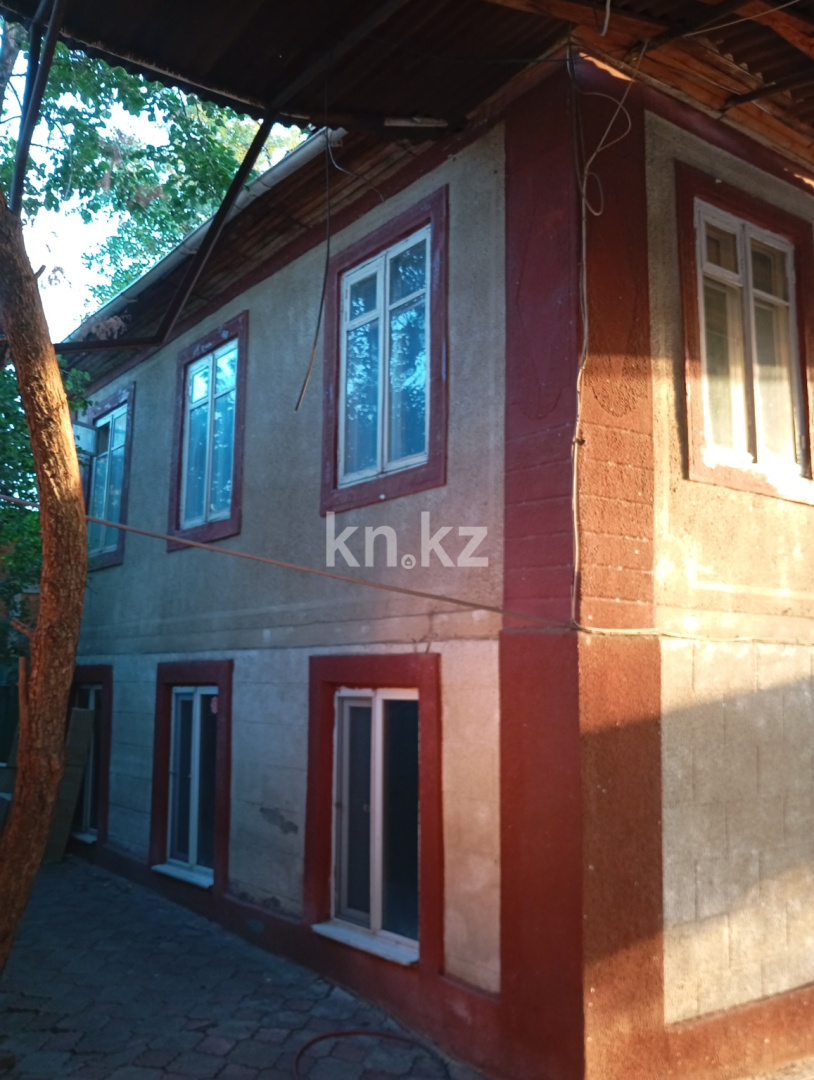 Продажа 8-комнатного дома, 200 м² в Алматы