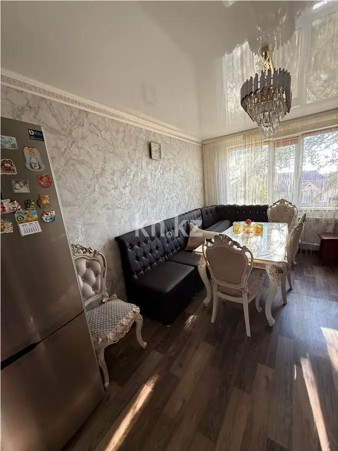 Продажа 5-комнатной квартиры, 115 м², ул. Дюсембекова, дом  35 в Караганде - фото 6