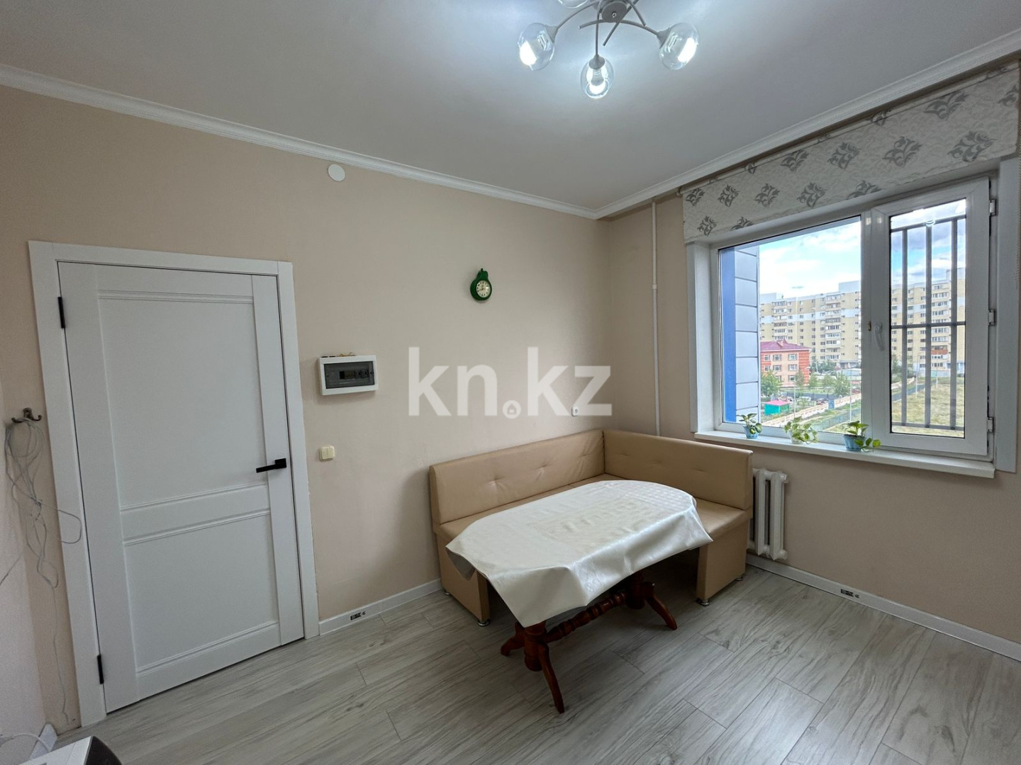 Продажа 3-комнатной квартиры, 82 м², ул. Сарыарка, дом  31 в Караганде - фото 7