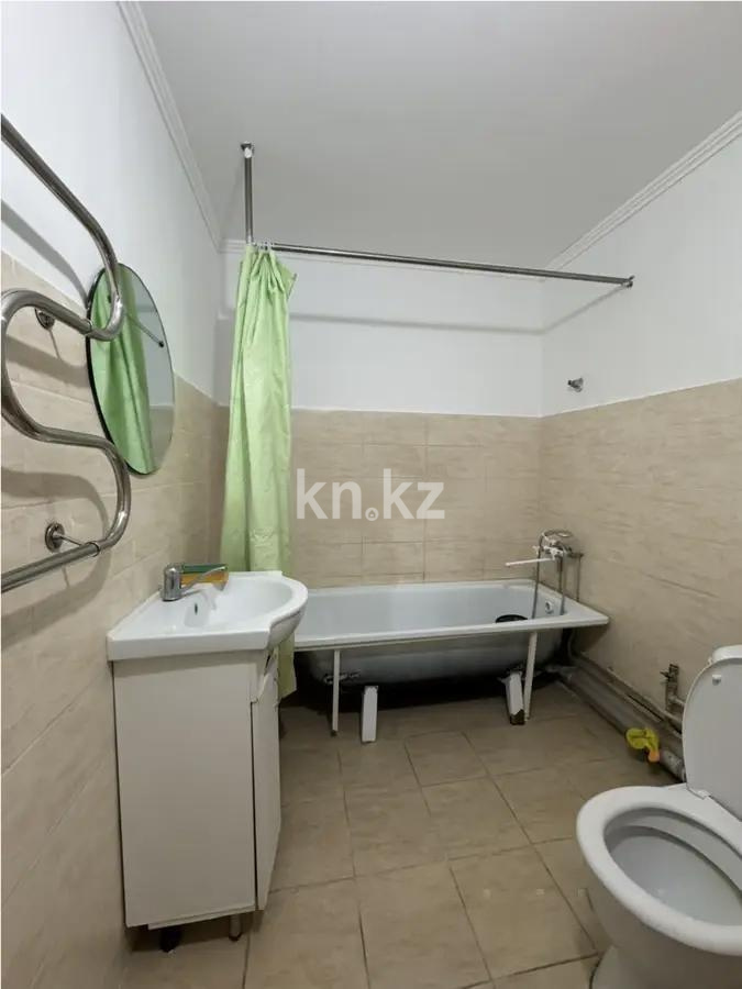 Продажа 2-комнатной квартиры, 42 м², ул. Момышулы, дом  5/4 в Алматы - фото 3