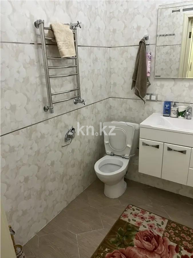 Продажа 2-комнатной квартиры, 79 м², ул. Жарокова, дом  137 в Алматы - фото 5