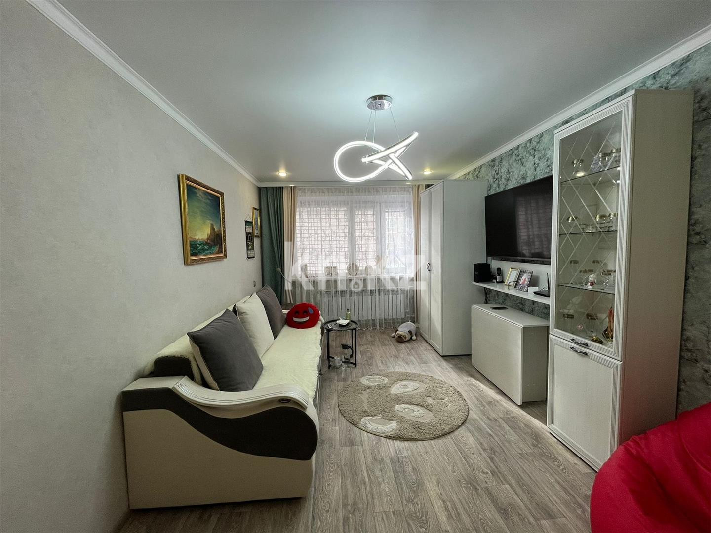 Продажа 2-комнатной квартиры, 43 м², ул. Муканова в Караганде