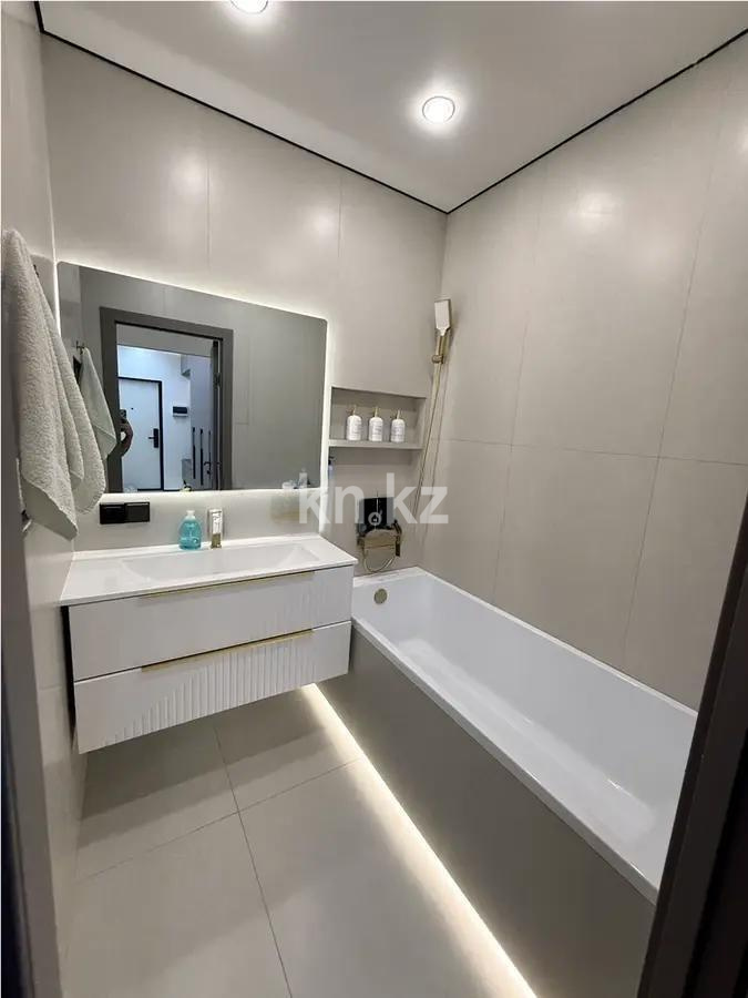 Продажа 3-комнатной квартиры, 85 м², ул. Е-652, дом  20 в Астане - фото 6