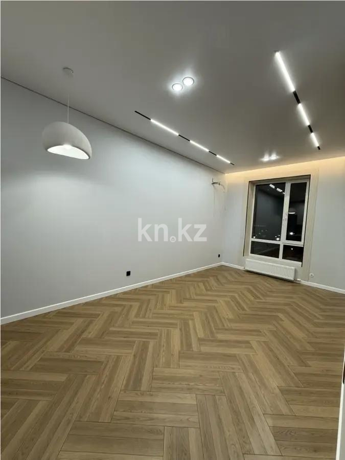Продажа 1-комнатной квартиры, 42 м², ул. Нажимеденова, дом  28 в Астане