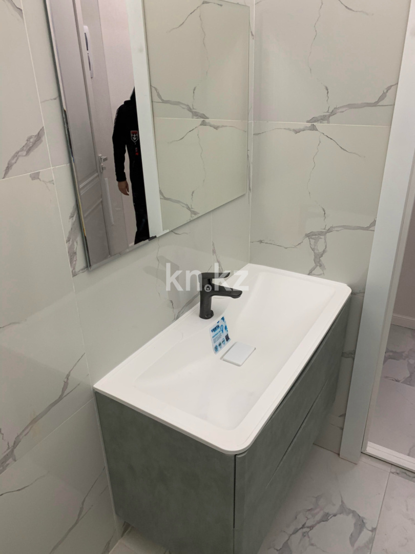 Продажа 1-комнатной квартиры, 50 м², Тулеметова, дом  160 в Шымкенте - фото 23