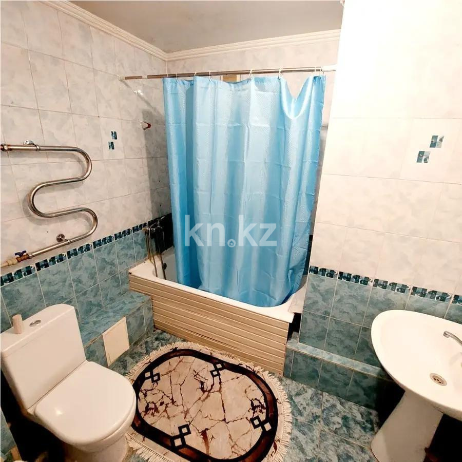 Продажа 3-комнатной квартиры, 58 м², ул. Валиханова, дом  13 в Алматы - фото 5