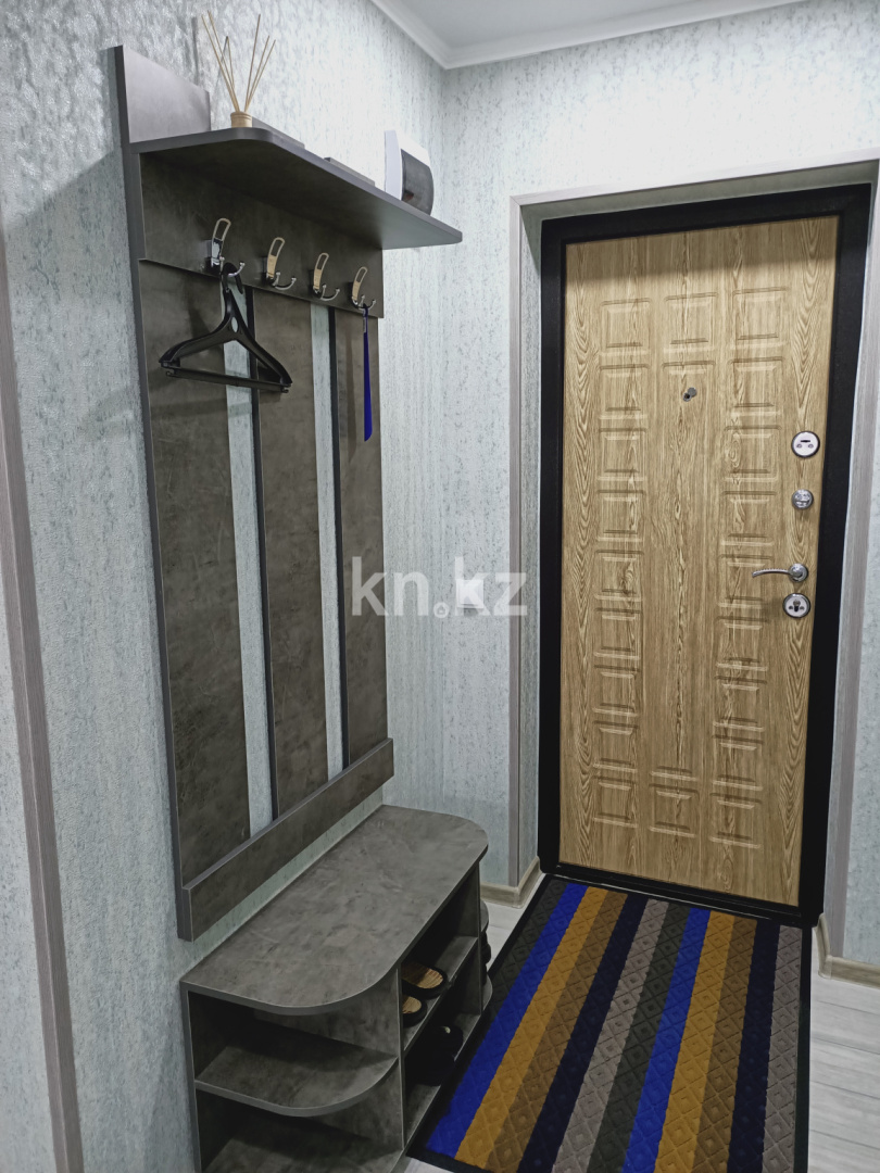 Аренда 2-комнатной квартиры посуточно, 60 м², ул. Набережная Славского, дом  14 в Усть-Каменогорске - фото 11