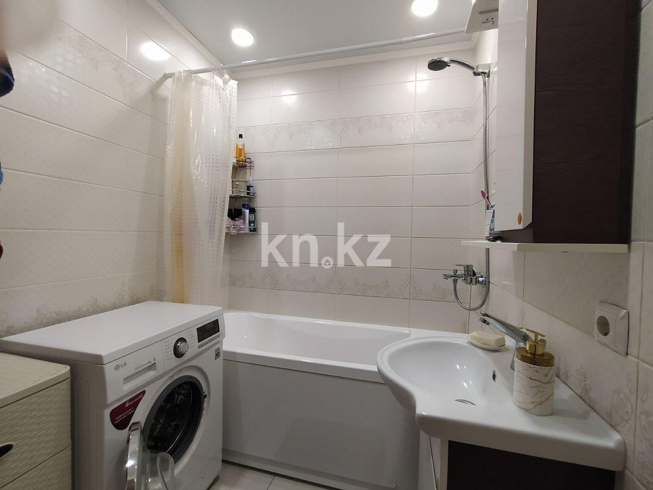 Продажа 2-комнатной квартиры, 67 м², пр. Республики в Караганде - фото 10