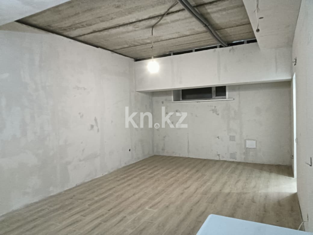 Продажа 4-комнатной квартиры, 132 м² в Караганде - фото 8