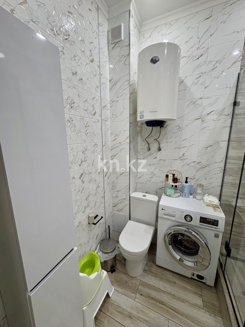 Продажа 3-комнатной квартиры, 80 м², мкр. Алтын Арка, дом  12 в Караганде - фото 13