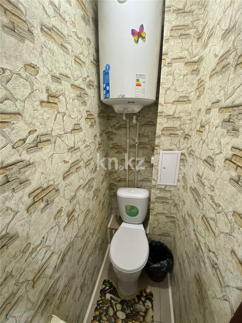 Продажа 2-комнатной квартиры, 43 м², мкр-н 15, дом  12 в Караганде - фото 7