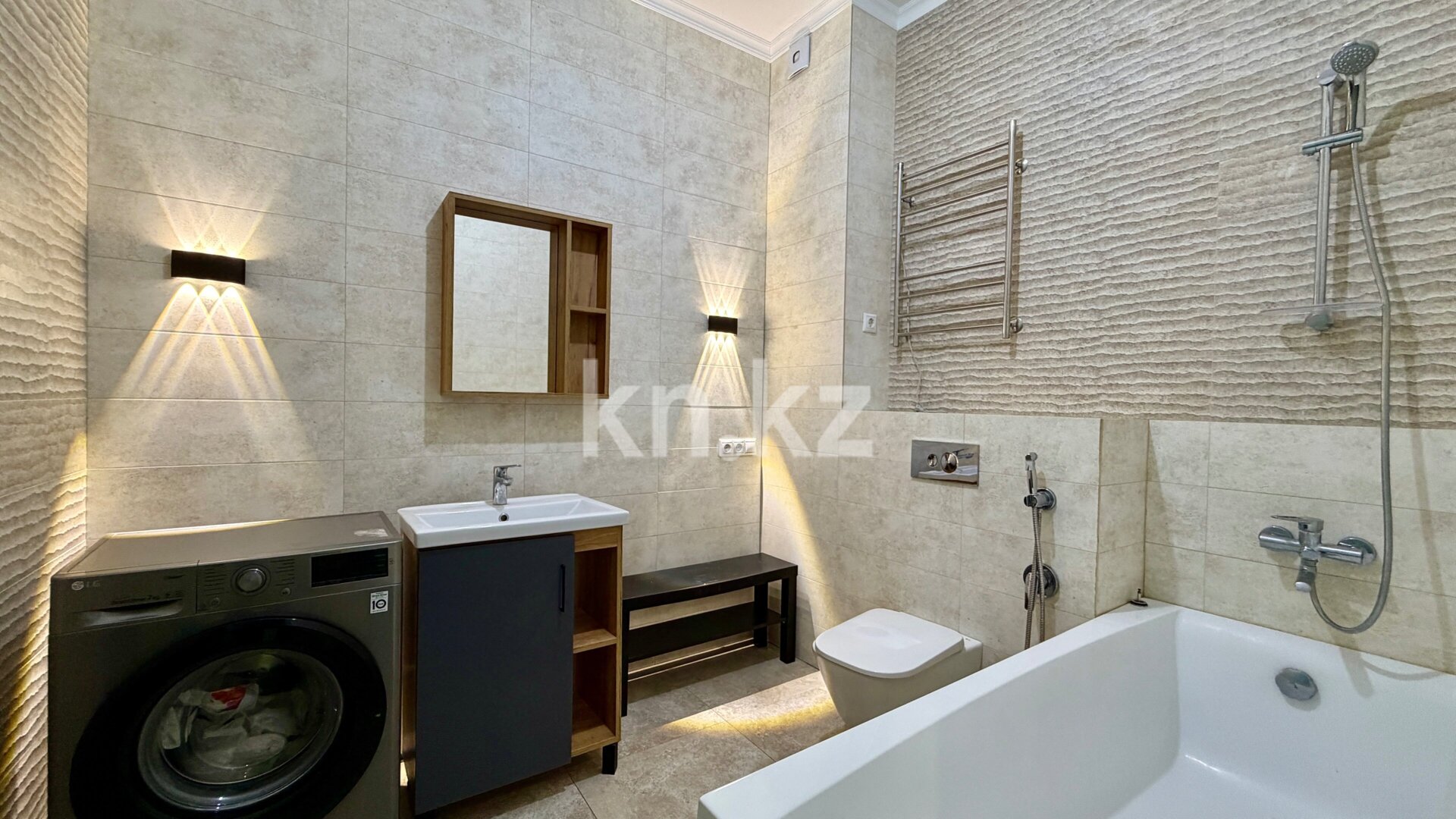Продажа 3-комнатной квартиры, 76.5 м² в Алматы - фото 10