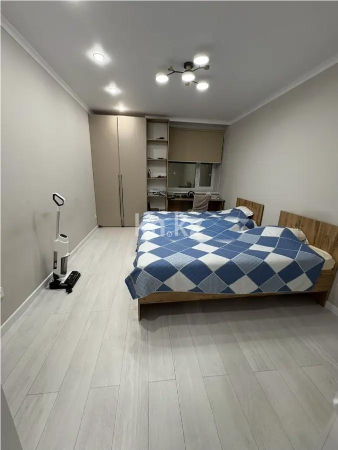 Продажа 4-комнатной квартиры, 108 м², ул. Ауэзова, дом  22 в Астане - фото 4