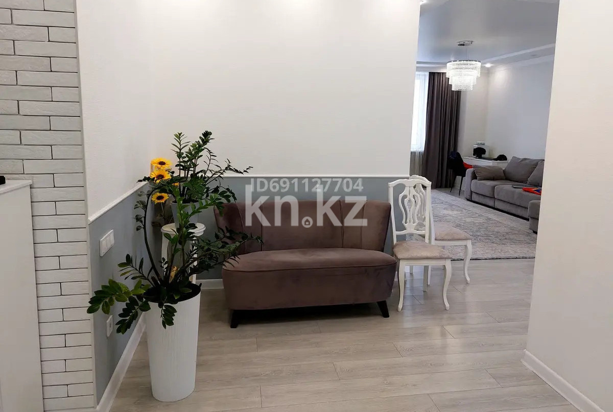 Продажа 3-комнатной квартиры, 113 м², мкр. Степной-2, дом  2/4 в Караганде - фото 4