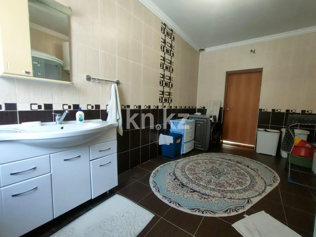 Продажа 10-комнатного дома, 650 м², ул. Джалиля в Караганде - фото 17