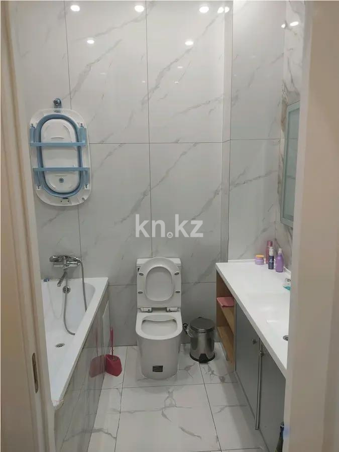 Продажа 3-комнатной квартиры, 73 м², ул. Дауылпаз, дом  7/2 в Астане - фото 3