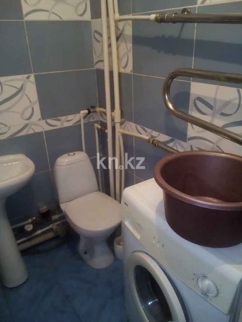 Аренда 1-комнатной квартиры, 31 м², пр. Бухар-жырау, дом  63 в Караганде - фото 6