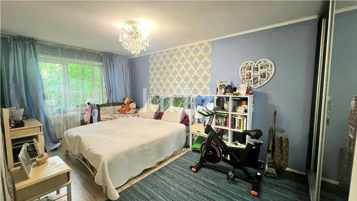 Продажа 4-комнатной квартиры, 72.8 м², мкр-н 4, дом  19 в Алматы - фото 2