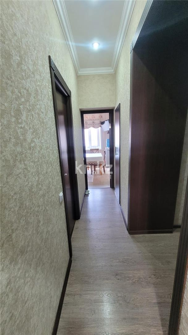 Продажа 3-комнатной квартиры, 82 м², ул. Абая в Караганде - фото 12