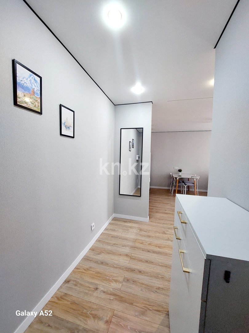 Аренда 2-комнатной квартиры посуточно, 49 м², ул. Бухар жырау, дом  32 - ул. Бокейхана в Астане - фото 4