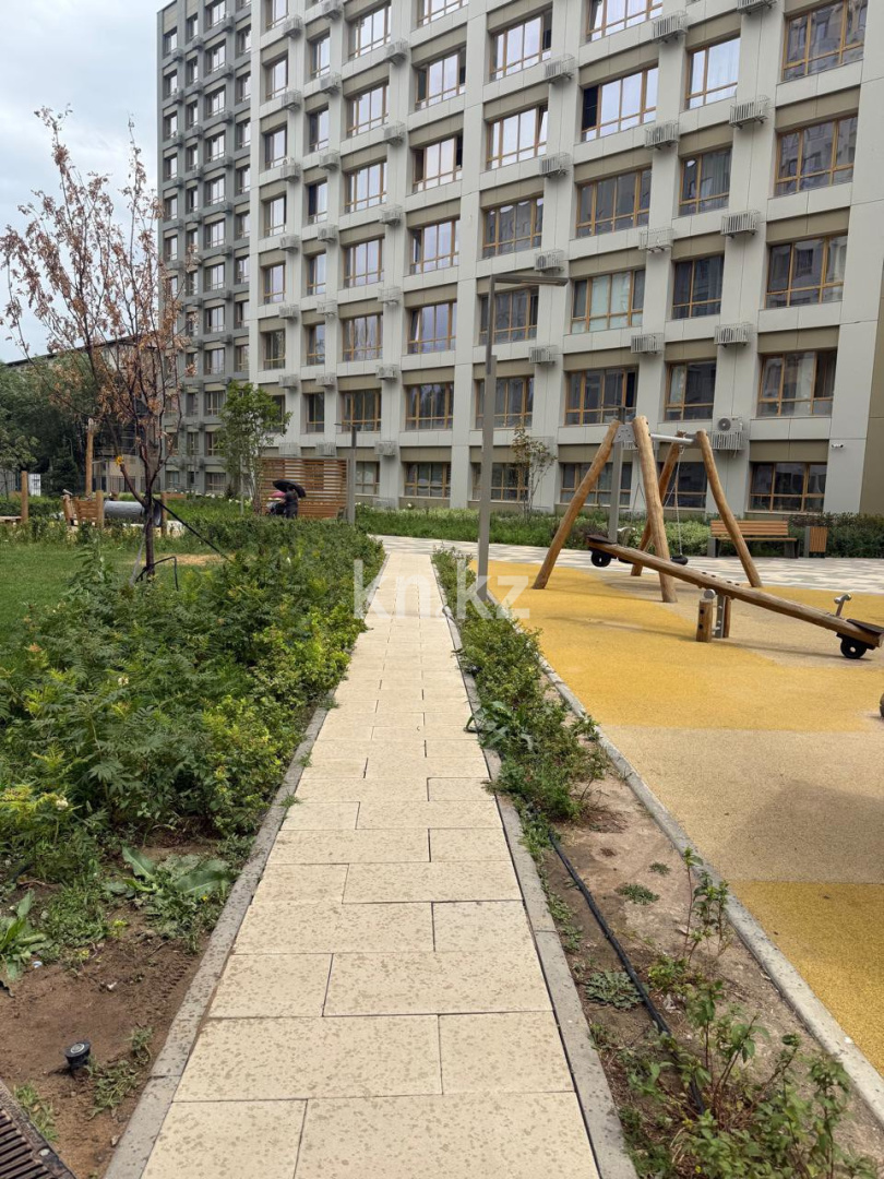 Продажа 4-комнатной квартиры, 111.6 м², Сейфуллина в Алматы - фото 25