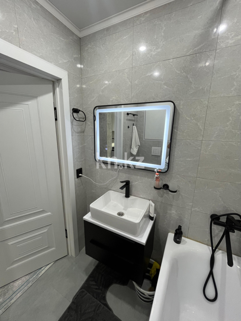 Продажа 2-комнатной квартиры, 42.6 м² в Алматы - фото 11