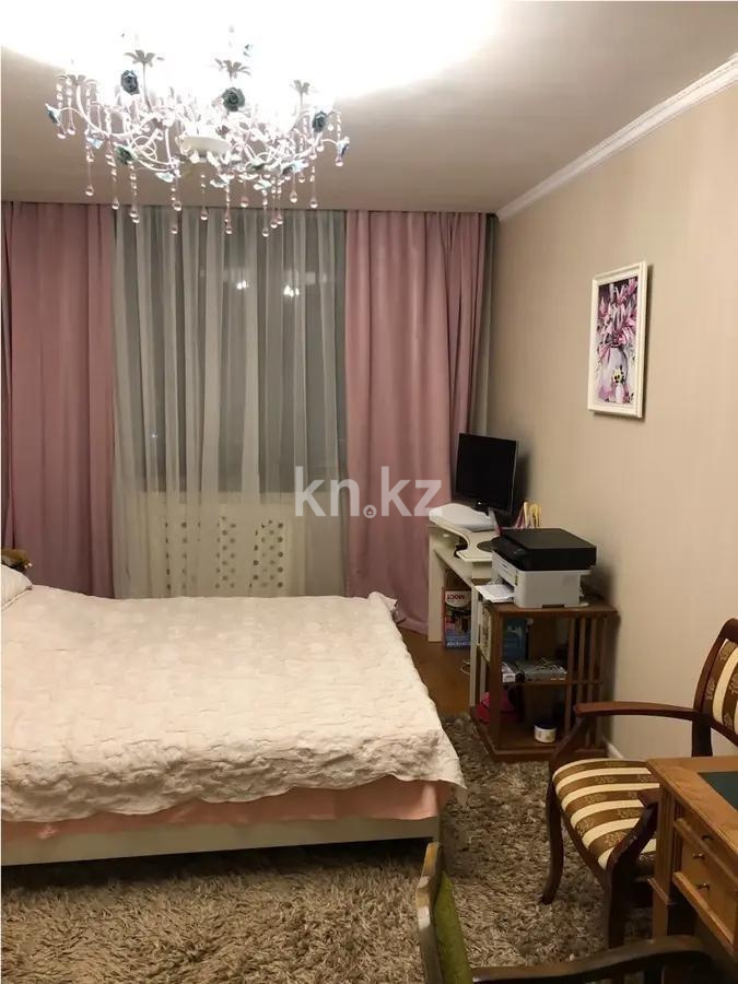 Продажа 4-комнатной квартиры, 130 м², ул. Наурызбай батыра, дом  99/1 в Алматы - фото 2