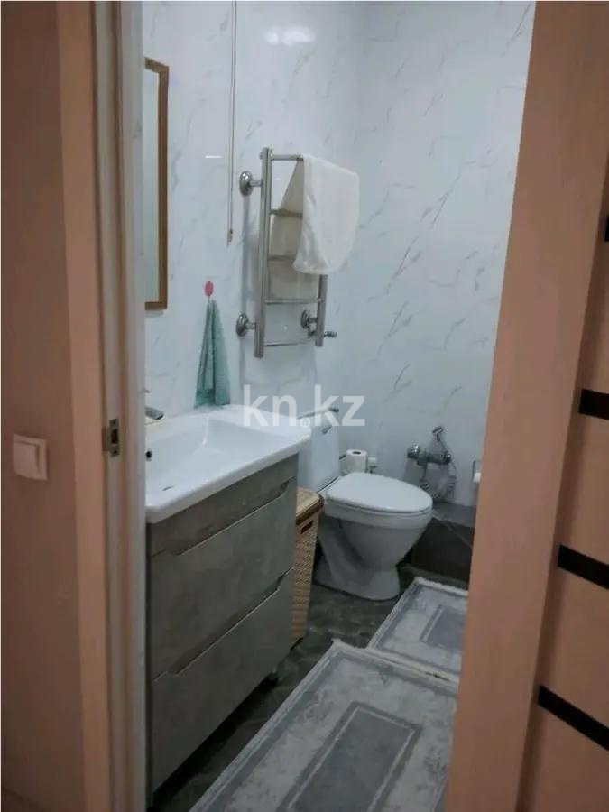 Продажа 2-комнатной квартиры, 70.5 м² в Алматы - фото 4