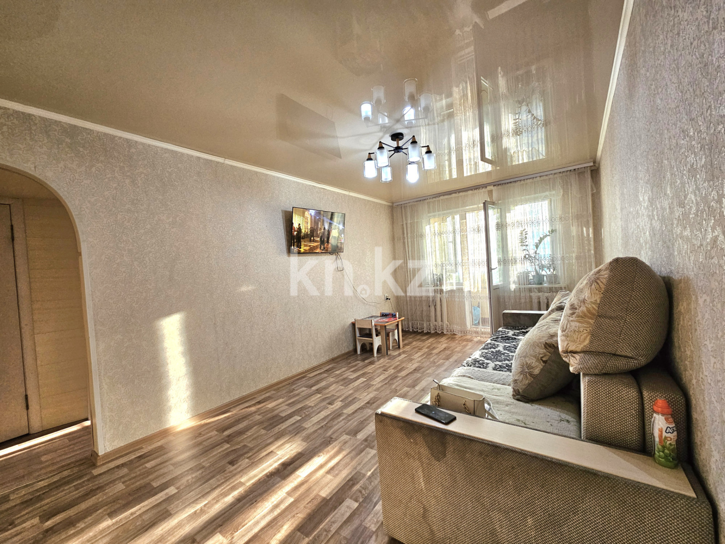 Продажа 3-комнатной квартиры, 60 м², мкр-н 9 в Алматы - фото 2