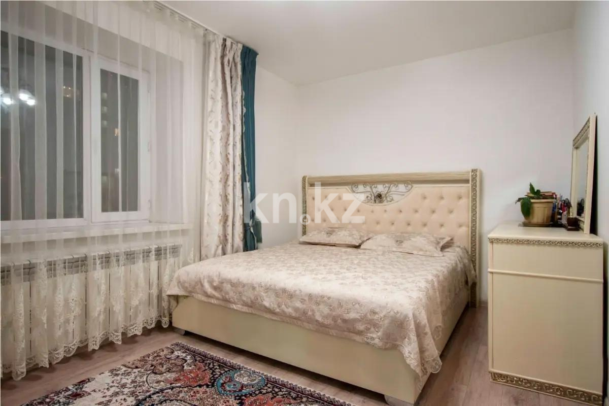 Продажа 3-комнатной квартиры, 72 м², ул. Омарова, дом  23/1 в Астане - фото 2