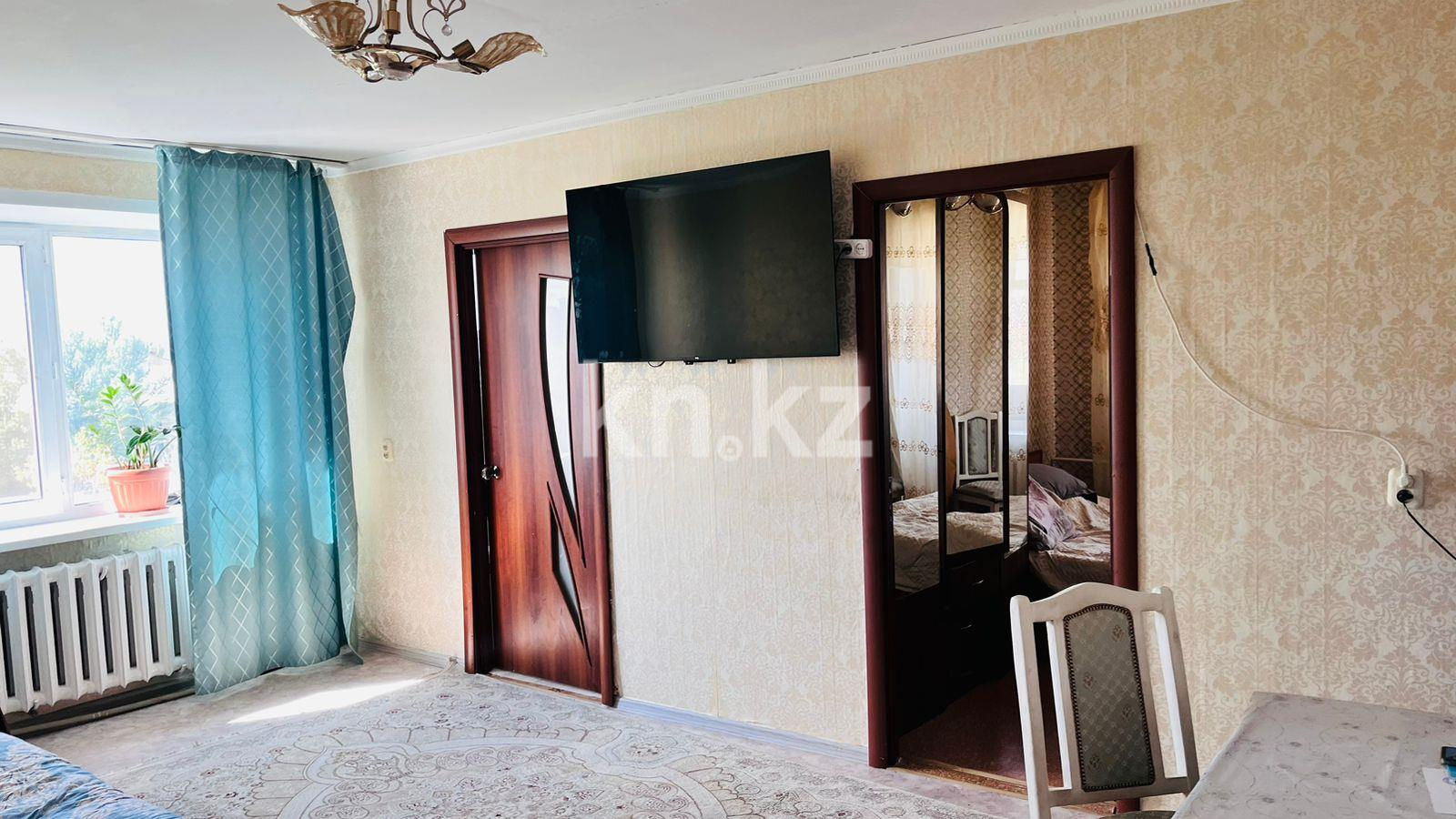 Продажа 4-комнатной квартиры, 63 м², мкр-н 14 в Караганде - фото 3