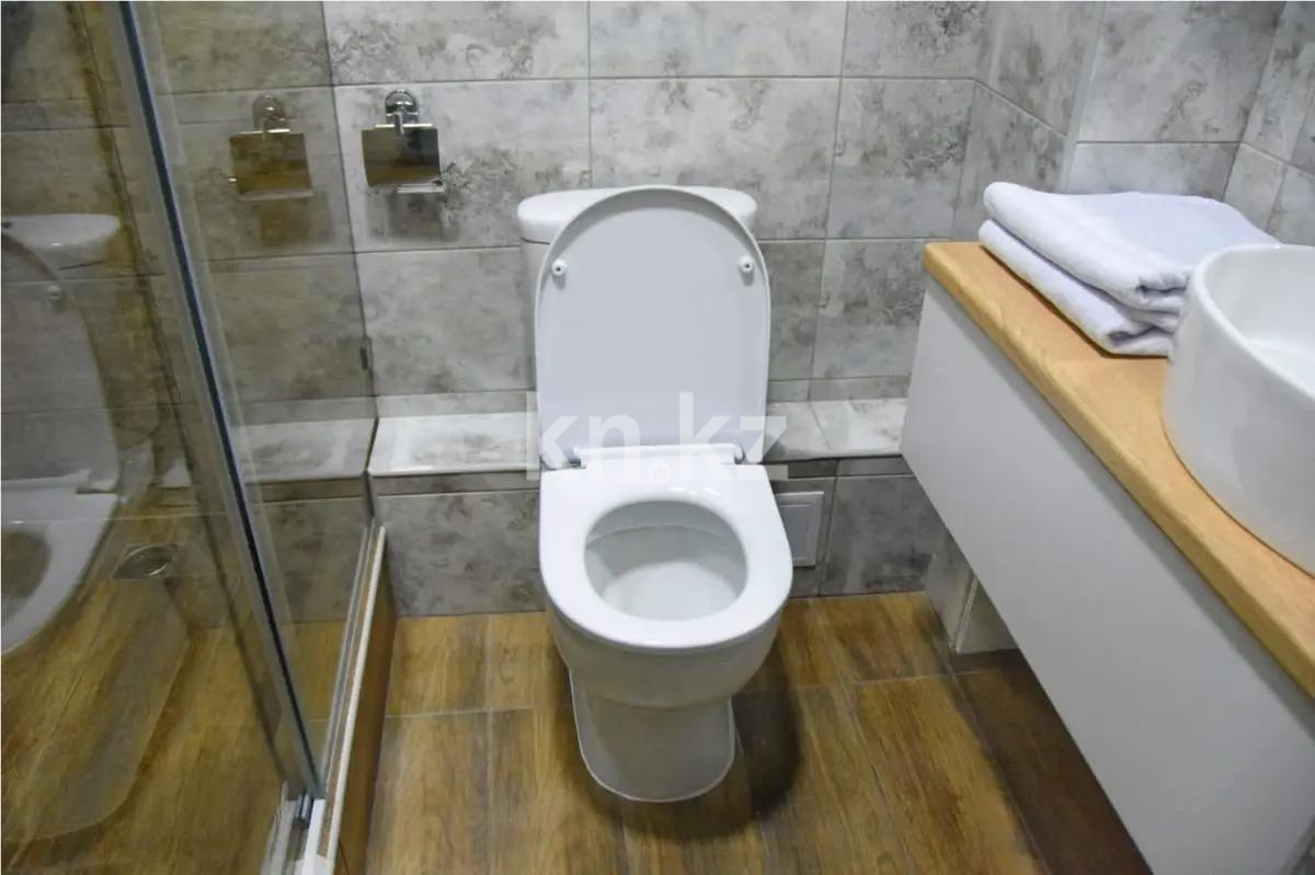 Продажа 1-комнатной квартиры, 35.6 м², ул. Казыбек би, дом  64 в Алматы