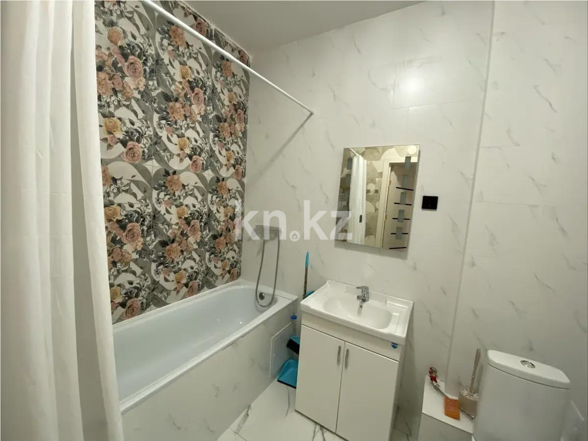 Продажа 1-комнатной квартиры, 33 м², ул. Нажимеденова, дом  16 стр в Астане - фото 2