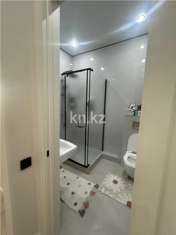 Продажа 2-комнатной квартиры, 40 м², пр. Райымбека, дом  162а в Алматы - фото 3