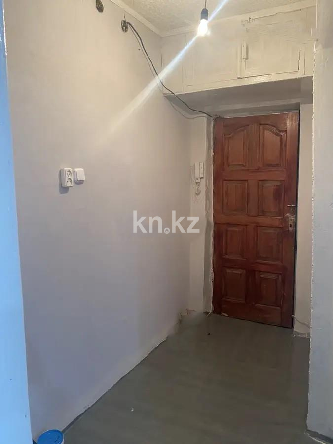 Продажа 2-комнатной квартиры, 47 м², мкр-н 15 в Караганде - фото 5