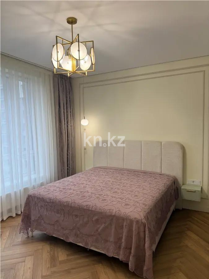 Продажа 3-комнатной квартиры, 121 м², пр. Аль-Фараби, дом  27/3 в Алматы - фото 2