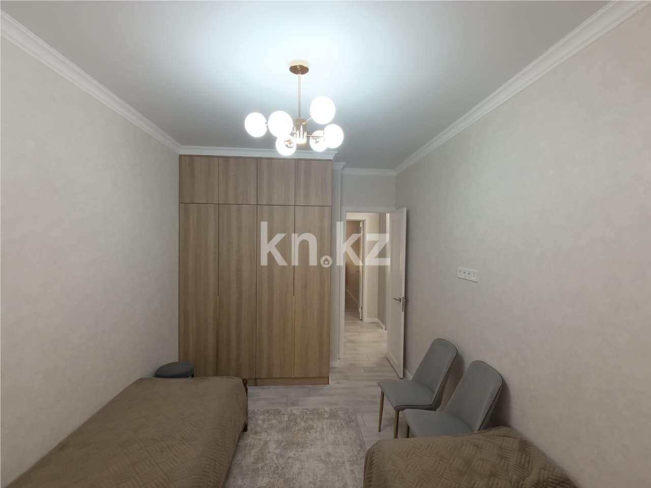 Продажа 3-комнатной квартиры, 71 м², ул. Муканова, дом  78 в Караганде - фото 6