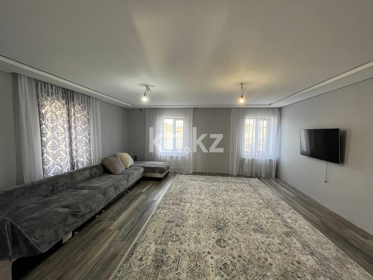 Продажа 6-комнатного дома, 318 м², ул. 2-ая, дом  34/3 в Караганде