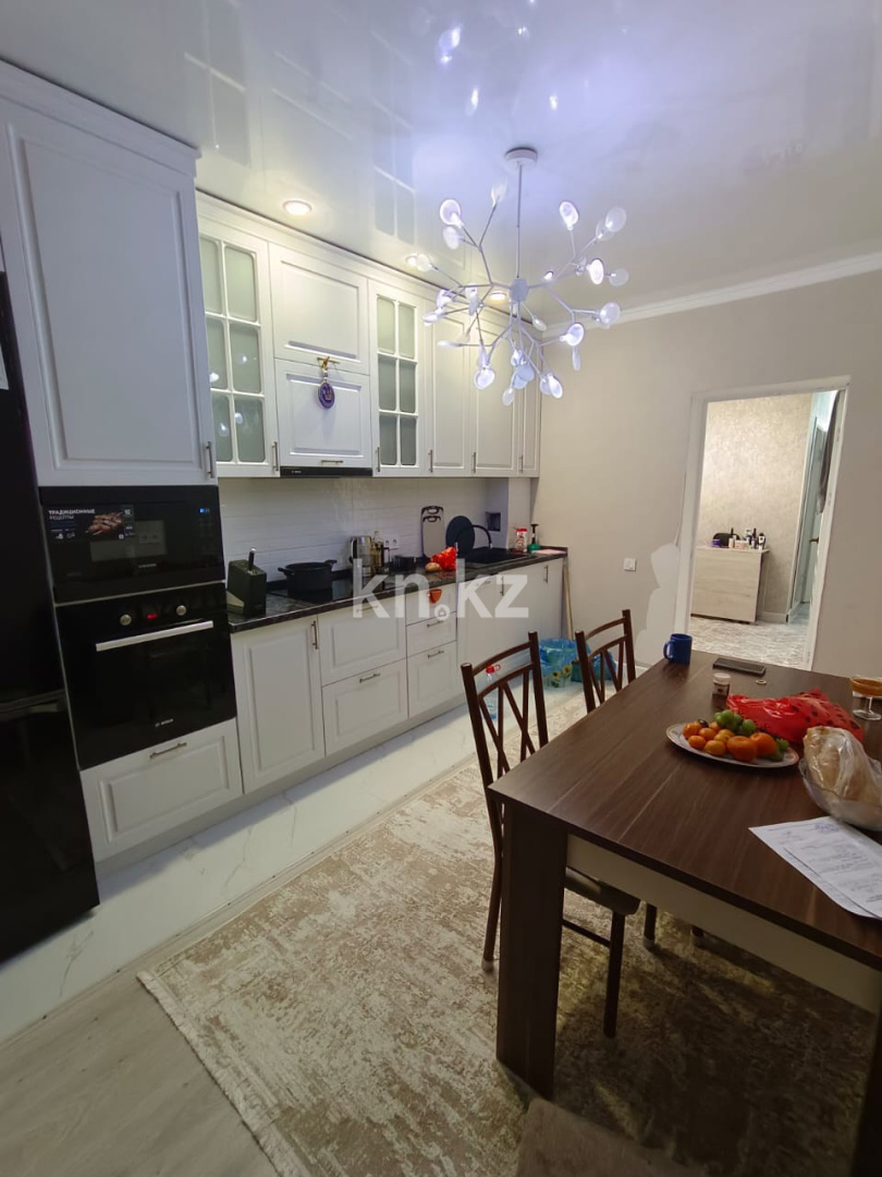 Продажа 2-комнатной квартиры, 67 м², ул. Жандосова, дом  150 в Алматы - фото 3