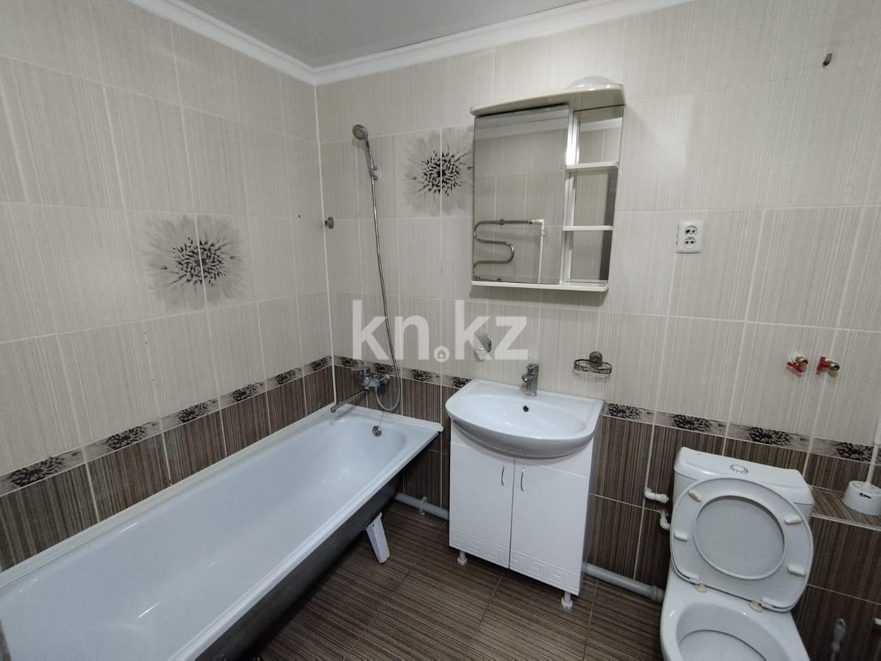 Продажа 3-комнатной квартиры, 66 м², ул. Сарыарка в Караганде - фото 12