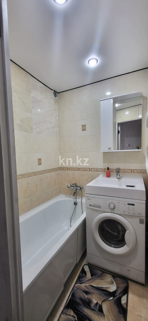 Аренда 1-комнатной квартиры посуточно, 36 м², ул. Университетская, дом  25 в Караганде - фото 5