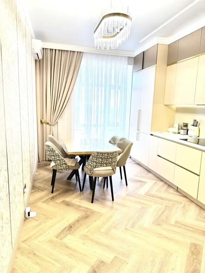 Продажа 4-комнатной квартиры, 125 м², ул. Бокейхана, дом  15/1 в Астане - фото 4