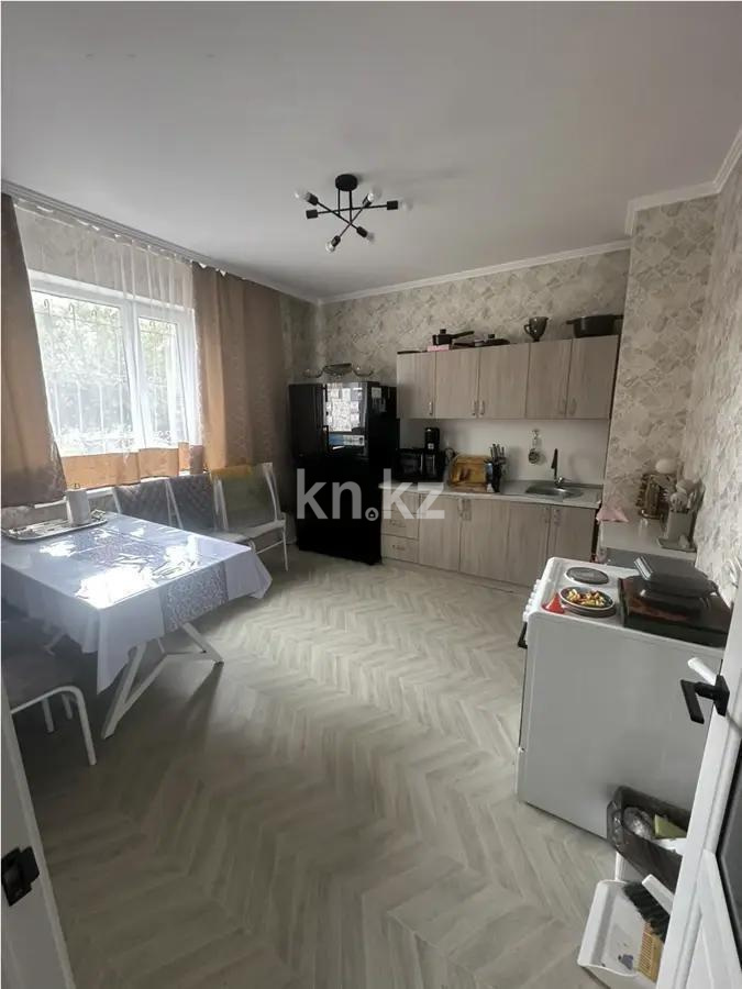 Продажа 3-комнатной квартиры, 80 м², ул. Сарыарка, дом  19 в Караганде - фото 4